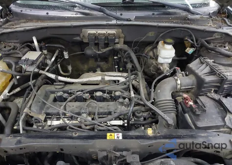 2005 Ford Escape Xls из США, поврежденный, VIN 1FMCU92Z95KA87101